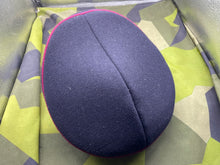 Lade das Bild in den Galerie-Viewer, Original British Army - Women's Royal Army Medical Corps Peaked Cap - Size 53cm - The Militaria Shop