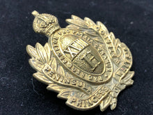 Load image into Gallery viewer, Original WW1 British Army 18th Royal Hussars Cap Badge - The Militaria Shop