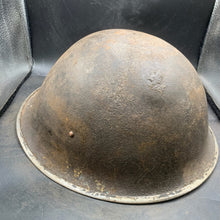 Charger l'image dans la galerie, Original British/Canadian Army WW2 Mk3 Turtle High Rivet Combat Steel Helmet - The Militaria Shop