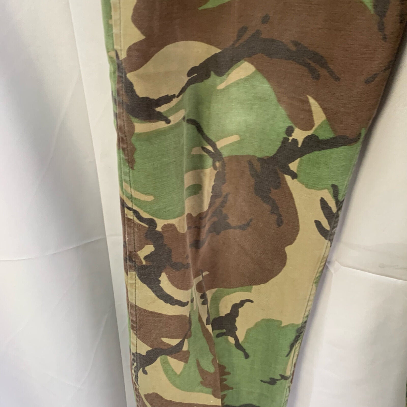 Genuine British Army 68 Pattern DPM Jungle Camouflaged Trousers - Size 28" Waist - The Militaria Shop