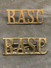 Load image into Gallery viewer, Original WW1/WW2 British Army RASC Royal Army Service Corps Shoulder Title Set - The Militaria Shop