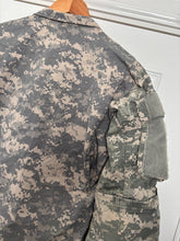 Load image into Gallery viewer, Surplus US Army ACU Combat Uniform Jacket -Size Small-Regular - The Militaria Shop