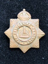 Charger l'image dans la galerie, Original WW1 British Army The Dorsetshire Regiment Collar Badge - Cast Brass - The Militaria Shop