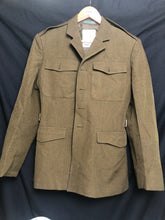 Lade das Bild in den Galerie-Viewer, Genuine British Army No.2 Dress Uniform Jacket - Grade 1 - Size 170/104/88 - The Militaria Shop