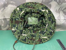 Load image into Gallery viewer, Genuine US Army Jungle Camouflage Boonie Sun Hat Hot Weather Type II Size 8 1/2 - The Militaria Shop