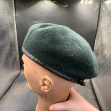 Lade das Bild in den Galerie-Viewer, Genuine British Army Forces Rifles Wool Beret - Size 56 - The Militaria Shop