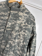 Charger l'image dans la galerie, Surplus US Army ACU Combat Uniform Jacket-Large X Long - The Militaria Shop