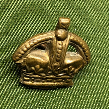 Charger l'image dans la galerie, Original WW1/WW2 British Army Rank Crown - The Militaria Shop