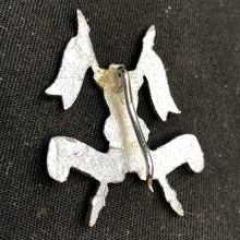 Charger l'image dans la galerie, Original Army Badge - Indian Army 7th Light Cavalry - The Militaria Shop