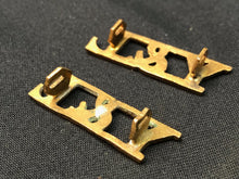 Load image into Gallery viewer, Original WW1 British Army Brass Shoulder Titles - York & Lancaster Regiment - The Militaria Shop