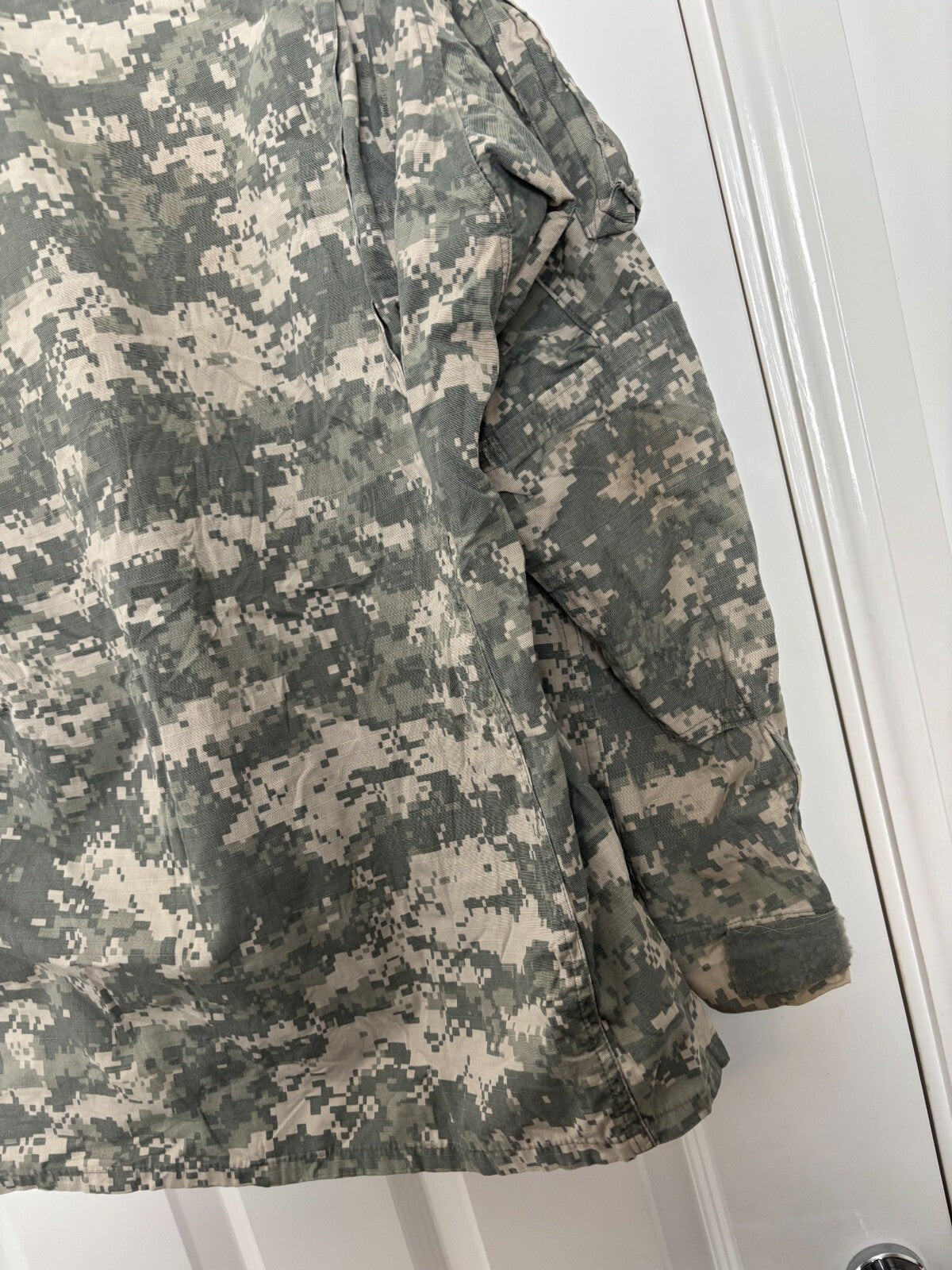 Surplus US Army ACU Combat Uniform Jacket -Size Medium-Long - The Militaria Shop