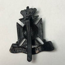 Charger l'image dans la galerie, Original British Army Cap/Beret Badge - Wiltshire Regiment - The Militaria Shop