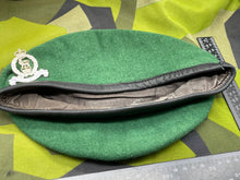 Lade das Bild in den Galerie-Viewer, Original British Army Adjutant Generals Corps Beret with Badge - The Militaria Shop