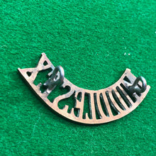 Load image into Gallery viewer, Original WW1 British Army Brass Shoulder Title - Middlesex - The Militaria Shop