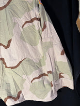 Charger l'image dans la galerie, Gulf War US Army DCU Camouflaged Combat Field Coat/Jacket - Small/Short - The Militaria Shop