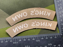 Lade das Bild in den Galerie-Viewer, British Army King's Own Regiment - Pair of Shoulder Titles - The Militaria Shop