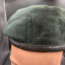 Lade das Bild in den Galerie-Viewer, Genuine British Army Forces Beret - Light Infantry - Size 53 - The Militaria Shop