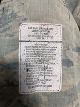 Charger l'image dans la galerie, US Air Force Issue ACU Digicam Digital Camouflage Ripstop Shirt - 34" Large - The Militaria Shop
