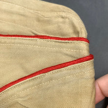 Lade das Bild in den Galerie-Viewer, Original WW2 US Army Overseas Garrison Cap - Artillery - Size 6 1/2 - 52cm - The Militaria Shop