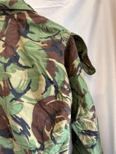Load image into Gallery viewer, Genuine British Army Surplus DPM Camouflaged 1968 Pattern Smock - Size 7 - 38" - The Militaria Shop