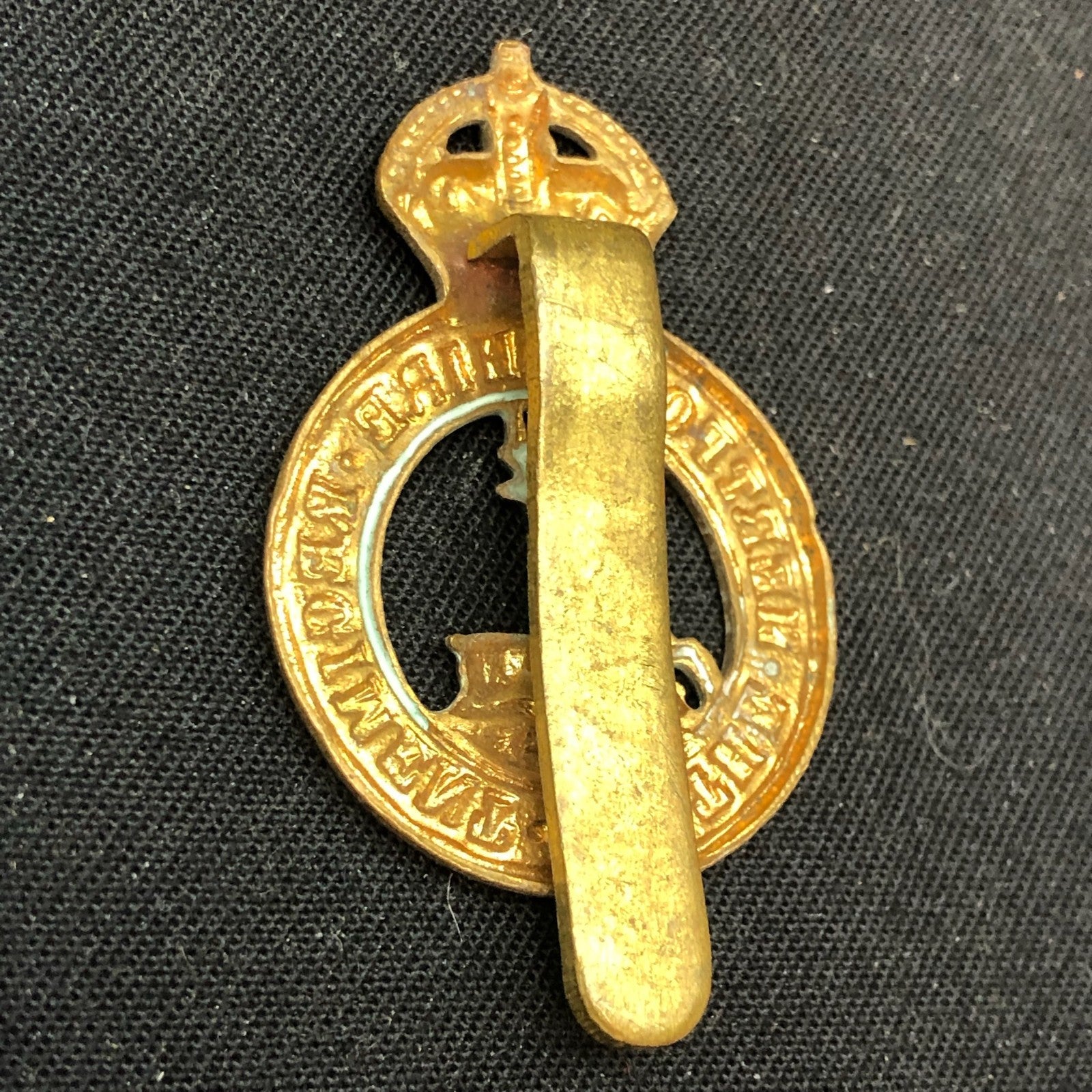 Original WW2 British Army Cap Badge - Hertfordshire Regiment - The Militaria Shop