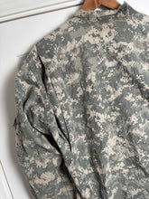 Charger l'image dans la galerie, Surplus US Army ACU Combat Uniform Jacket-Medium X Long - The Militaria Shop