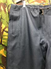 Lade das Bild in den Galerie-Viewer, Vintage Royal Mail Stormproof Leggings Trousers - 34-38" Waist - The Militaria Shop