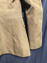 Lade das Bild in den Galerie-Viewer, British Army Grade 1 No.2 Dress Uniform Jacket - Scots Guards - Size 176/92/76 - The Militaria Shop