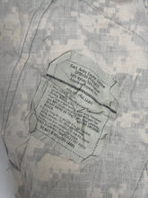 Charger l'image dans la galerie, Surplus US Army ACU Combat Uniform Jacket-Medium-Regular - The Militaria Shop