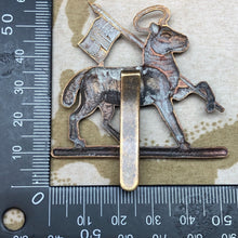 Charger l'image dans la galerie, Original British Army WW1 / WW2 Queen's Royal West Surrey Regiment Cap Badge - The Militaria Shop