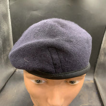 Lade das Bild in den Galerie-Viewer, Genuine British Army Forces All Regiment Wool Beret - Size 55 - The Militaria Shop