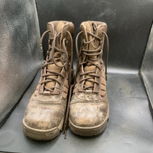 Charger l'image dans la galerie, British Army Surplus Brown Leather Female Combat Patrol Boots - Size UK 6 M - The Militaria Shop