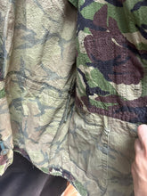 Lade das Bild in den Galerie-Viewer, Genuine British Army DPM Camouflaged Combat Field Jacket - Size 170/112 - The Militaria Shop