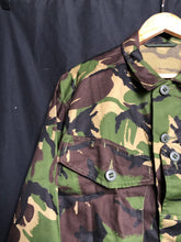 Load image into Gallery viewer, Genuine British Army Grade 1 Lightweight DPM Camo Combat Jacket - Size 170/104 - The Militaria Shop