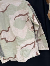 Load image into Gallery viewer, Gulf War US Army DCU Camouflaged Combat Field Coat/Jacket - Small/Long - The Militaria Shop