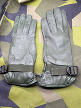 Load image into Gallery viewer, Original British Army Mk II Combat Gloves - Unissued - Size 7 - 1996 - The Militaria Shop