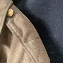 Lade das Bild in den Galerie-Viewer, Original WW2 US Army Class A Dress Jacket 1942 - Private Ryan Prop - 38" Long - The Militaria Shop