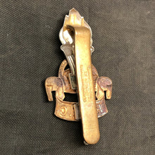 Charger l'image dans la galerie, Original British Army Cap/Beret Badge - Royal Army Education Corps RAEC - The Militaria Shop