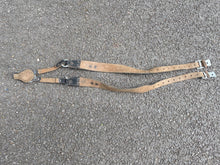 Lade das Bild in den Galerie-Viewer, Original German Army Leather Equipment Y-Straps - The Militaria Shop