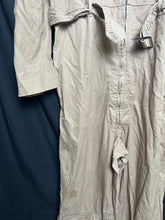 Lade das Bild in den Galerie-Viewer, Original WW2 US Navy Aero M-426A Summer Flight Suit - Size 42L - The Militaria Shop