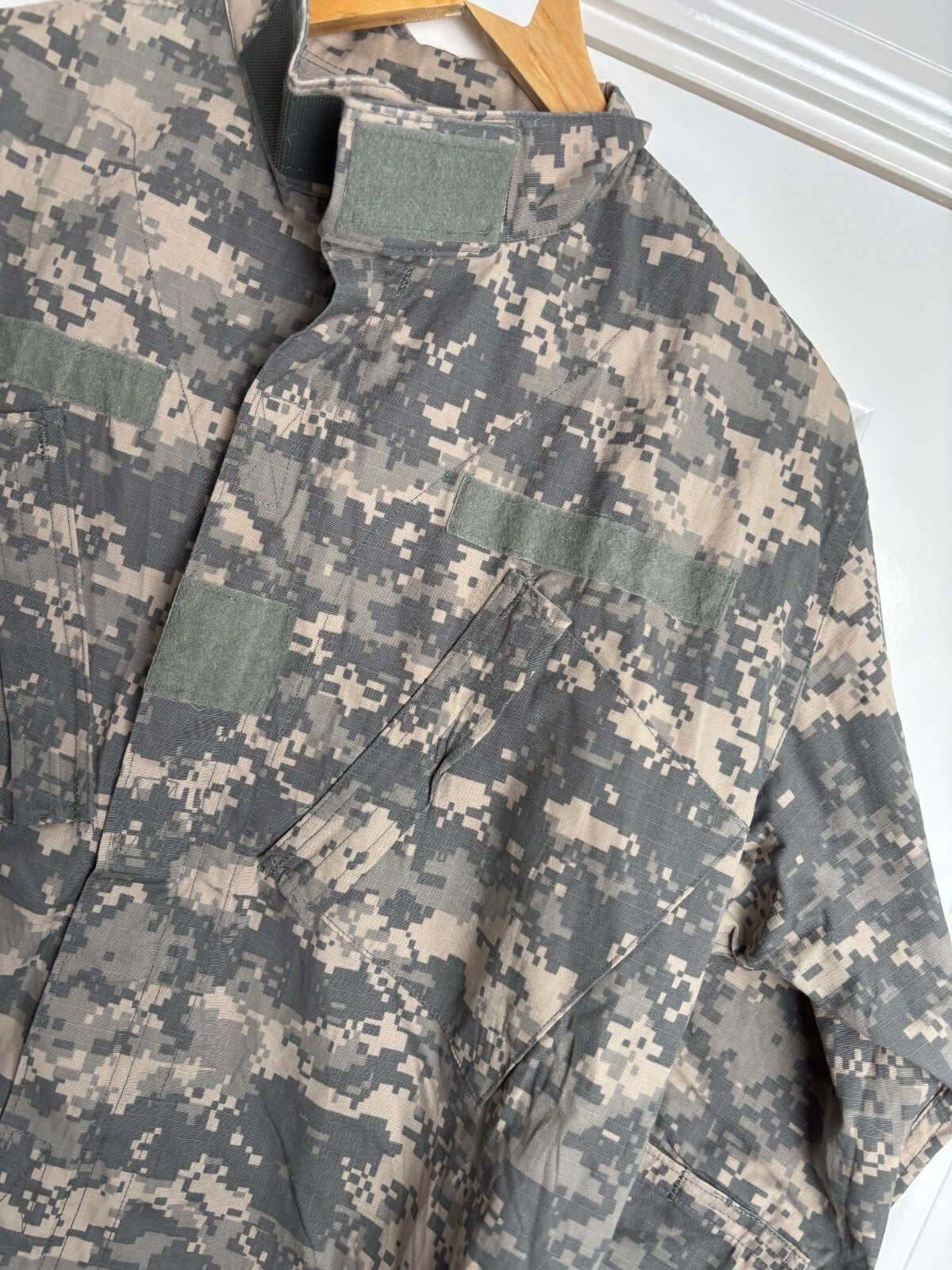Surplus US Army ACU Combat Uniform Jacket-Medium Long - The Militaria Shop
