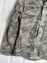 Charger l'image dans la galerie, Surplus US Air Force UCP Uniform Jacket 36R - The Militaria Shop
