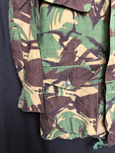 Charger l'image dans la galerie, Genuine British Army DPM Camouflage Combat Jacket Smock - Size 180/96 - The Militaria Shop