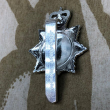 Load image into Gallery viewer, Genuine British Army Cap Badge - 47th (Middlesex Yeomanry) Signal Squadron - The Militaria Shop