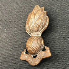 Load image into Gallery viewer, Original WW2 British Army Cap Badge - Royal Engineers - The Militaria Shop