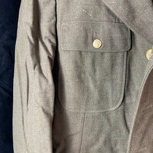 Lade das Bild in den Galerie-Viewer, Original WW2 US Army Class A Dress Jacket 1940 - Private Ryan Prop - 39" Long - The Militaria Shop