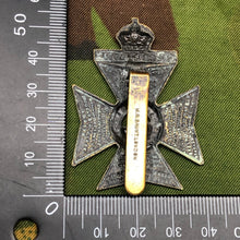 Charger l'image dans la galerie, Original WW1 British Army Cap Badge - King's Royal Rifle Corps - The Militaria Shop