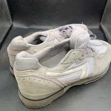 Load image into Gallery viewer, Genuine British Army Surplus White PT Running / Gym Shoes Trainers - Size UK 7.5 - The Militaria Shop