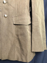 Lade das Bild in den Galerie-Viewer, Original British Army No.2 Dress Uniform Jacket - Grade 1 - Size 182/92/76 - The Militaria Shop