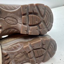 Charger l'image dans la galerie, British Army Surplus Brown/Tan Combat Boots - Meindl - Size UK 6 - The Militaria Shop